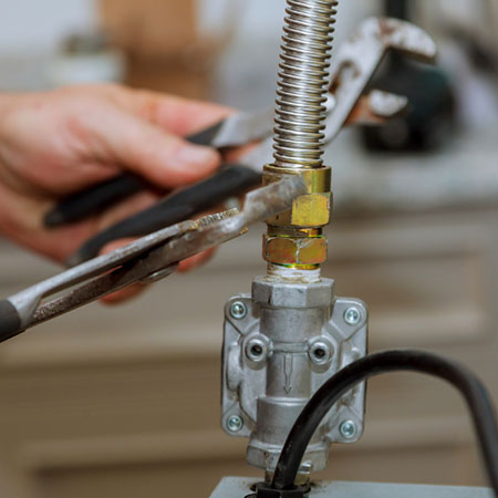 Maywood-Appliance-Repair-Men-image_45